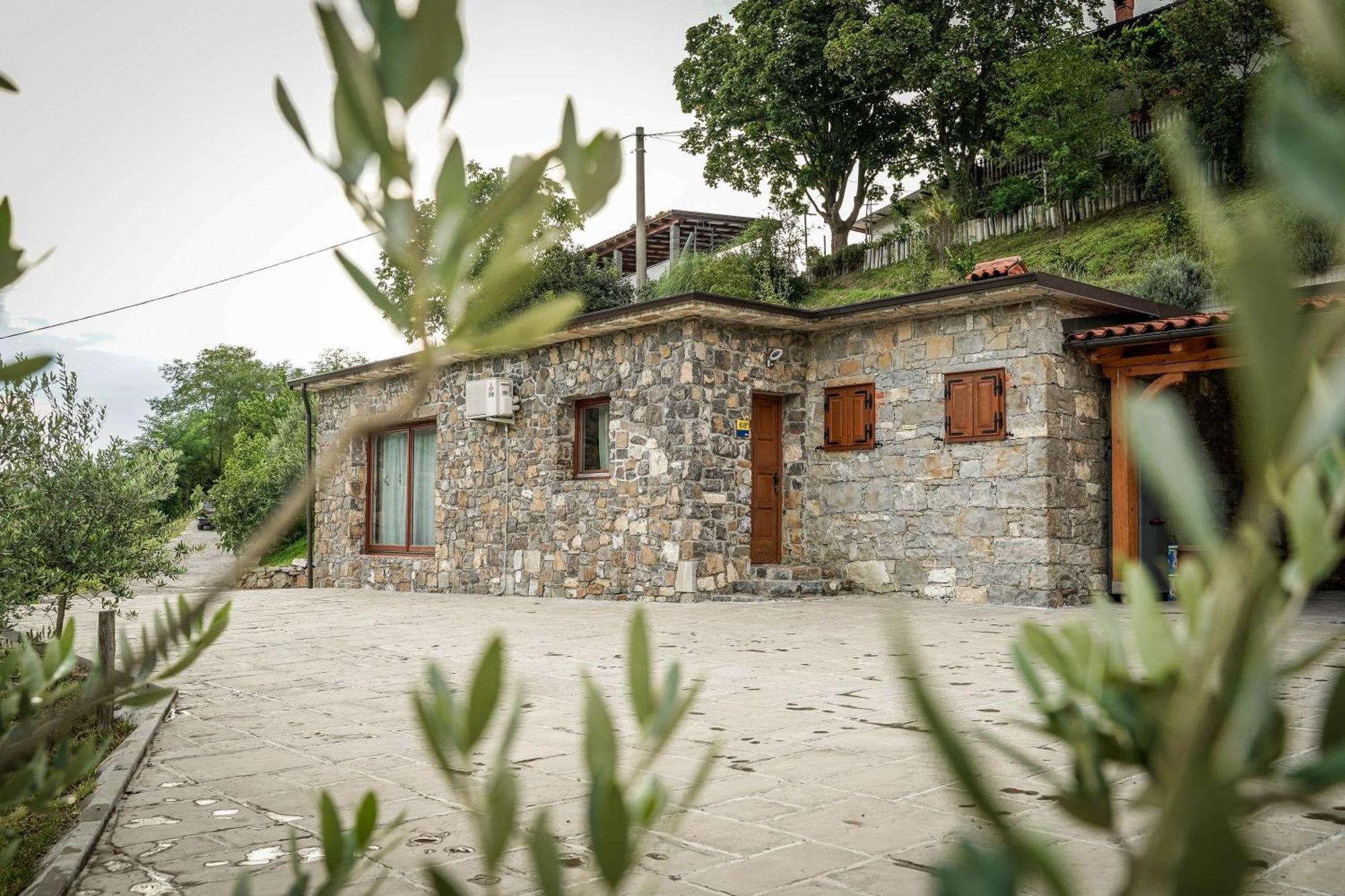 Holiday Home Gamajama Dobravlje Bagian luar foto